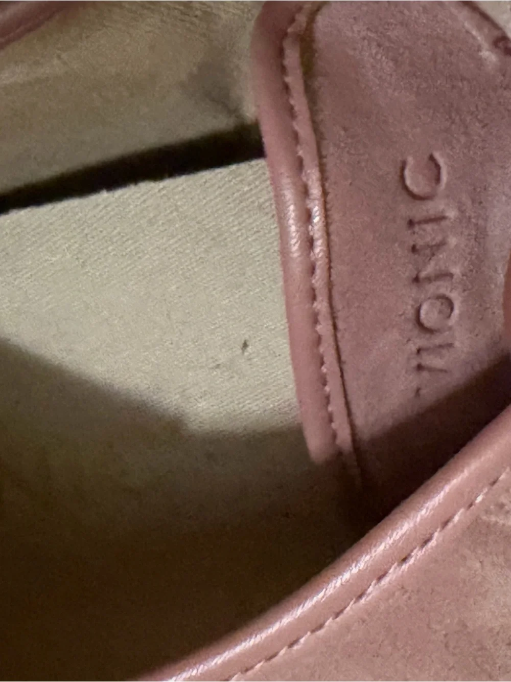 Vionic Jean Pink Suede Slip On Sneakers Tennis Shoes Size 9